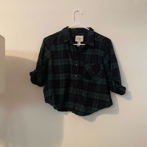 CROPPED F21 FLANNEL SIZE L